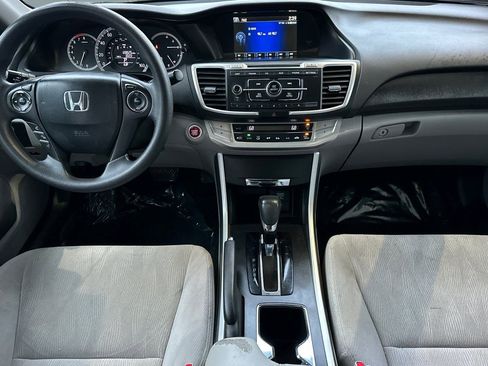 Used 2013 Honda Accord EX image 16