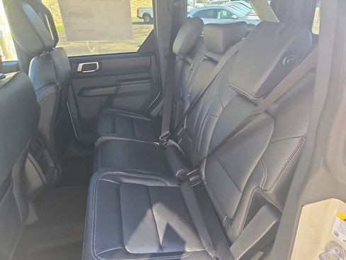 New 2026 Ford Bronco Outer Banks w/ Sasquatch Package image 28