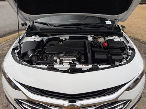 Used 2024 Chevrolet Malibu LT image 34