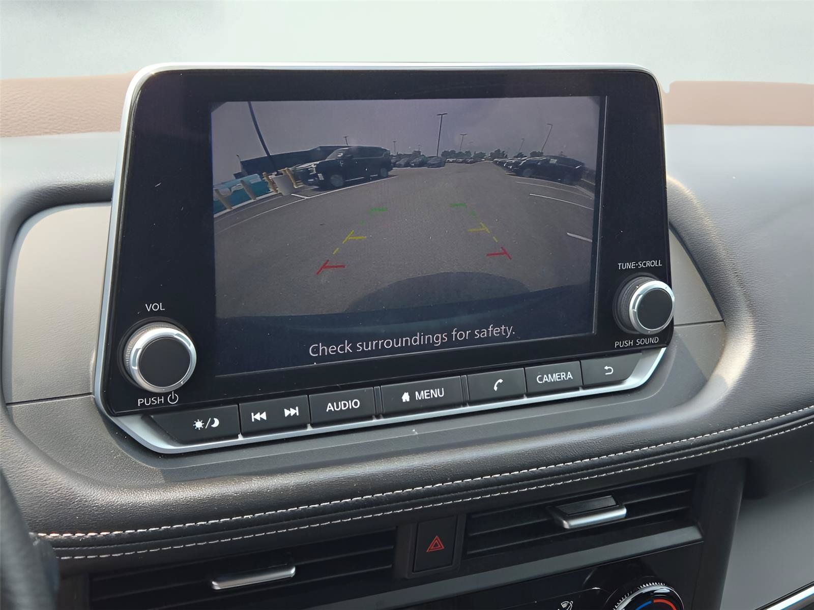 Used 2023 Nissan Rogue S FWD image 27
