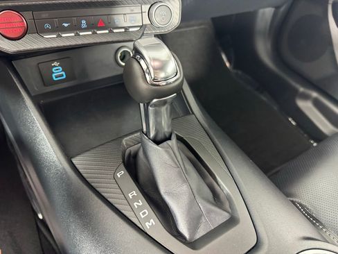 Used 2025 Ford Mustang GT Premium image 17