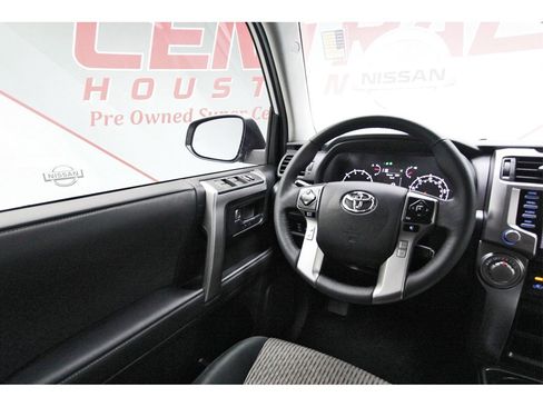 Used 2024 Toyota 4Runner SR5 image 6