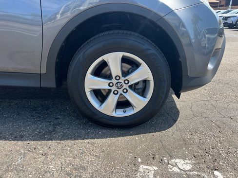 Used 2015 Toyota RAV4 XLE FWD image 45