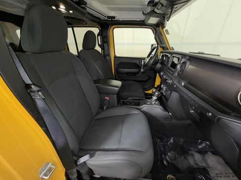 Used 2019 Jeep Wrangler Unlimited Sport S AWD/4WD image 25