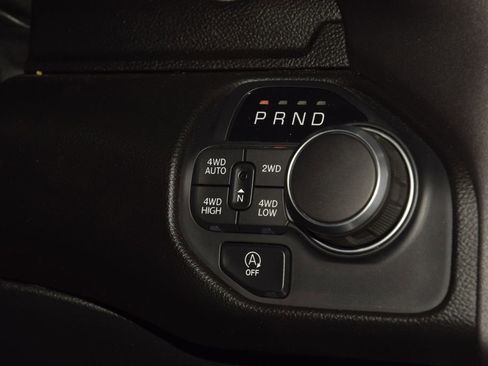Used 2025 RAM 1500 Big Horn AWD/4WD image 23