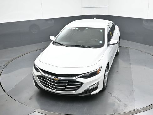 Used 2024 Chevrolet Malibu LT image 42