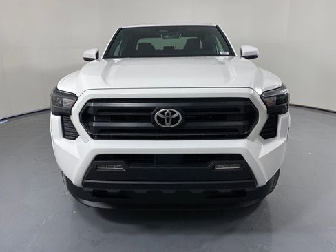 New 2026 Toyota Tacoma SR5 image 2