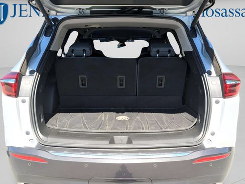Used 2020 Buick Enclave Premium w/ Trailering Package, 5000 lbs. AWD/4WD image 26