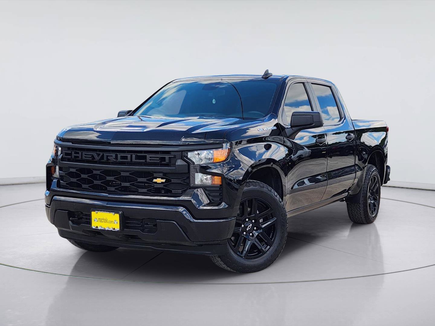 Certified 2023 Chevrolet Silverado 1500 Custom RWD image 1