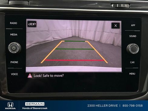 Used 2022 Volkswagen Tiguan SE AWD/4WD image 23
