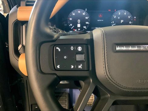 Certified 2025 Land Rover Defender 110 V8 AWD/4WD image 23