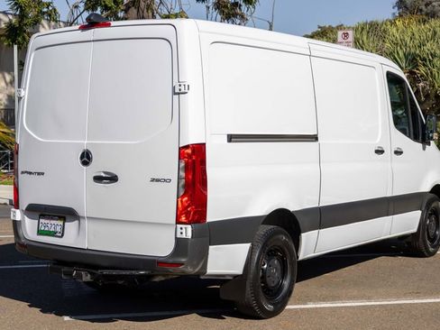 Used 2020 Mercedes-Benz Sprinter 144 Cargo image 12