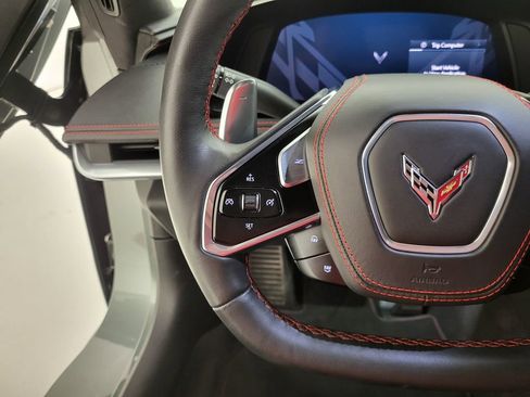 Used 2022 Chevrolet Corvette Stingray Premium Conv w/ Z51 Performance Package RWD image 7