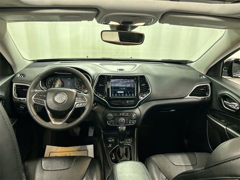 Certified 2022 Jeep Cherokee Limited image 18