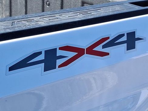 Certified 2025 Chevrolet Silverado 1500 LT image 29