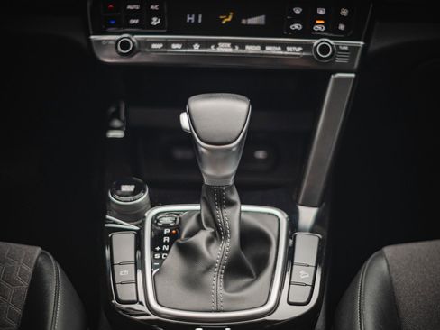 Used 2024 Kia Seltos S image 38