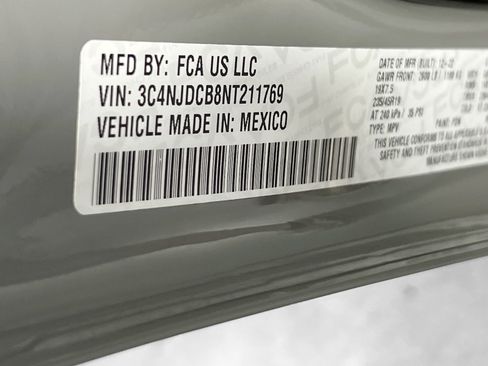 Used 2022 Jeep Compass Limited w/ Elite Group AWD/4WD image 31