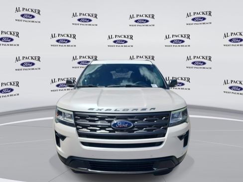 Certified 2018 Ford Explorer XLT w/ Equipment Group 202A image 8