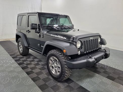 Used 2015 Jeep Wrangler Rubicon w/ Power Convenience Group AWD/4WD image 13