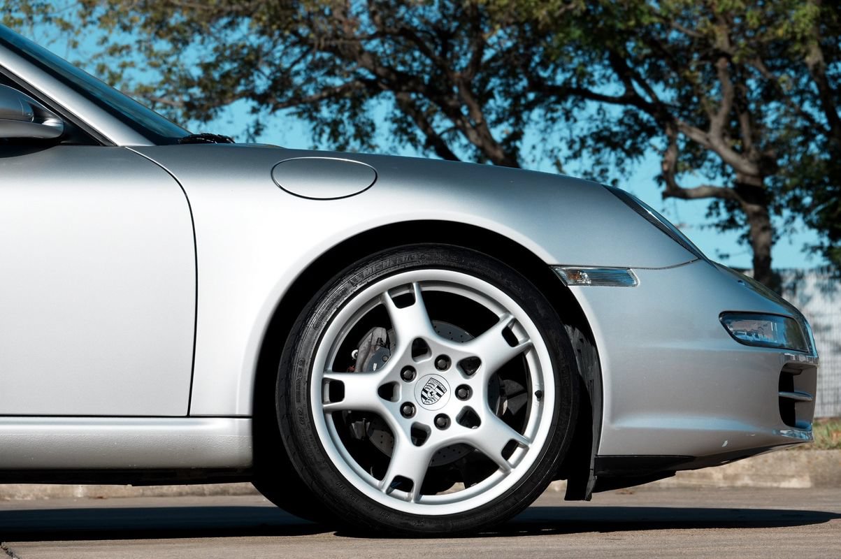 Used 2006 Porsche 911 Carrera 4 AWD/4WD image 29