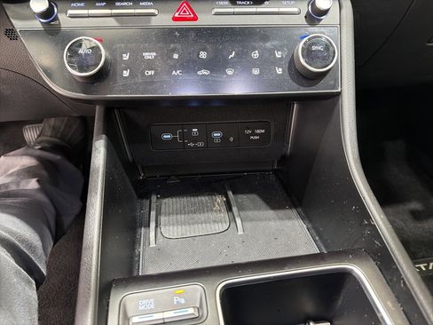 Certified 2025 Hyundai Sonata Limited image 23