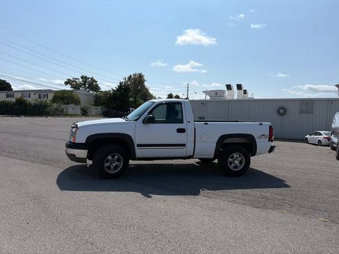Used 2004 Chevrolet Silverado 1500 4x4 Regular Cab image 2