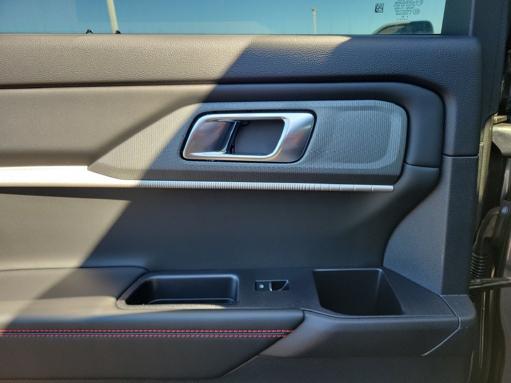 New 2026 Ford Explorer ST-Line w/ ST-Line Street Pack AWD/4WD image 15