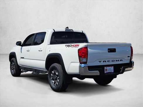 Certified 2023 Toyota Tacoma TRD Off-Road AWD/4WD image 8