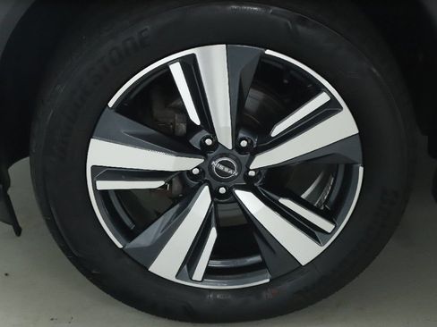 Certified 2023 Nissan Rogue SL AWD/4WD image 38