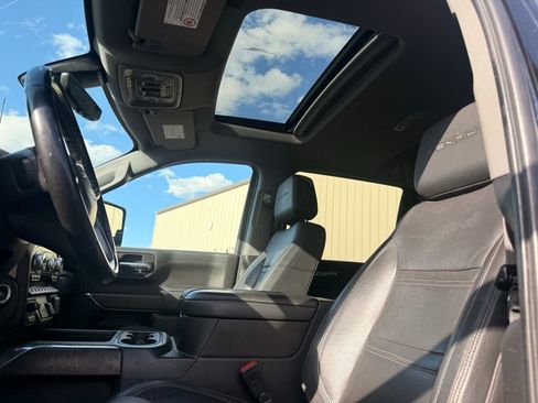 Used 2023 GMC Sierra 3500 Denali w/ Denali Black Diamond Edition image 8
