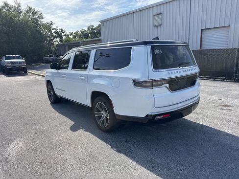 Used 2024 Jeep Grand Wagoneer L 4WD image 4