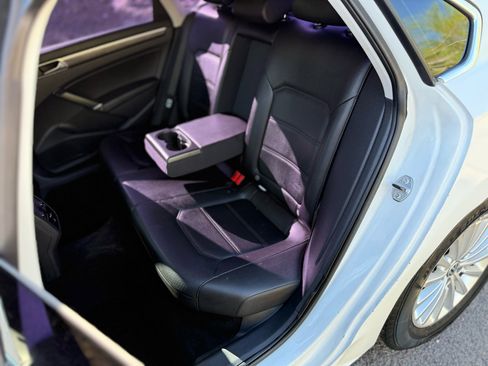 Used 2017 Volkswagen Passat 1.8T SE image 14