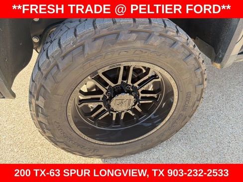 Used 2024 GMC Sierra 2500 AT4X image 4