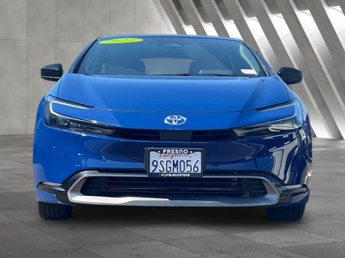 Used 2024 Toyota Prius XLE FWD image 9