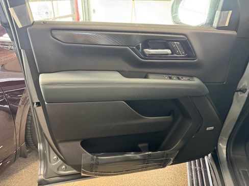 New 2026 GMC Yukon AT4 w/ AT4 Premium Package image 16