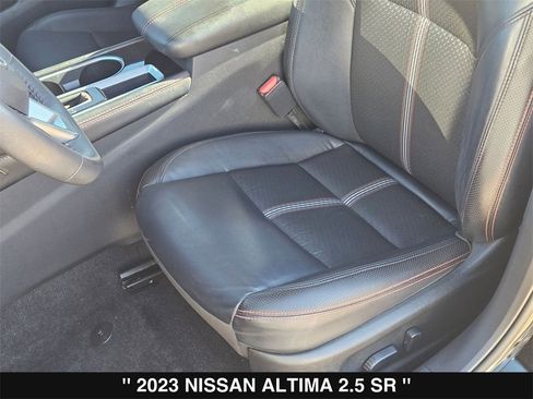 Used 2023 Nissan Altima 2.5 SR image 16