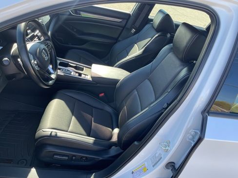 Used 2022 Honda Accord Sport image 8