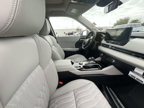 New 2026 Mitsubishi Outlander SEL image 19