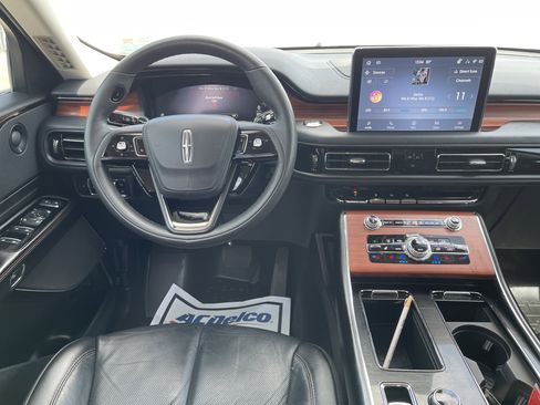 Used 2024 Lincoln Aviator Reserve w/ Equipment Group 201A image 16