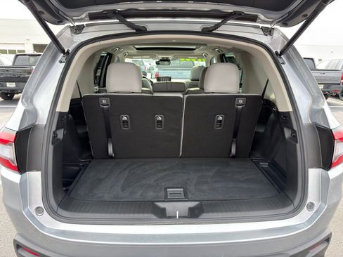 Used 2025 Honda Pilot Elite image 35