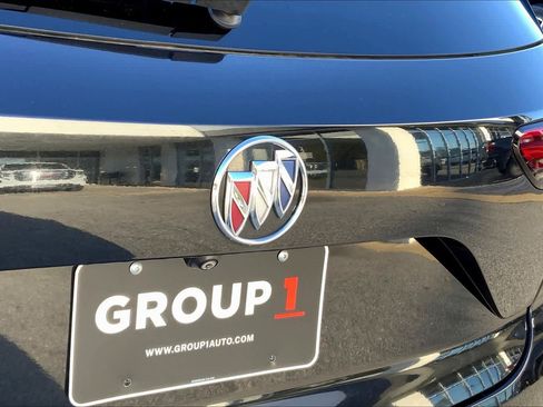 Used 2023 Buick Envision Preferred w/ Premium Seat Package image 9