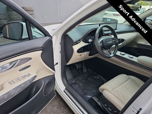 Used 2023 Genesis GV70 3.5T Sport w/ Sport Advanced Package image 10