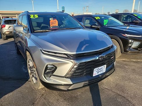 Used 2025 Chevrolet Blazer RS w/ Enhanced Convenience Package image 3