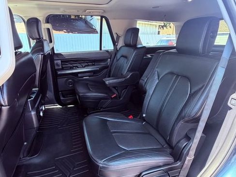 Used 2019 Ford Expedition Platinum AWD/4WD image 31