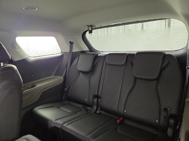 Certified 2026 Kia Carnival LXS FWD image 15