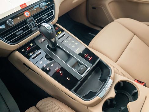 New 2026 Porsche Macan S AWD/4WD image 22