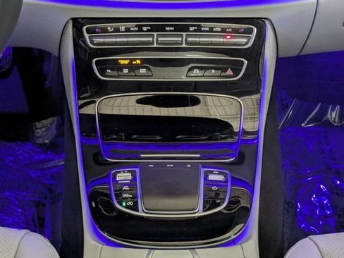Used 2021 Mercedes-Benz E 350 Sedan image 18