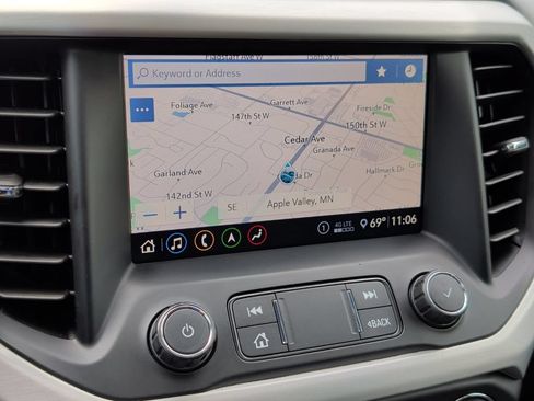 Used 2020 GMC Acadia SLT w/ LPO, Floor Liner Package AWD/4WD image 19