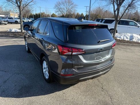 Used 2023 Chevrolet Equinox LT image 3