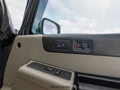 Used 2004 HUMMER H2 w/ Preferred Equipment Group image 64